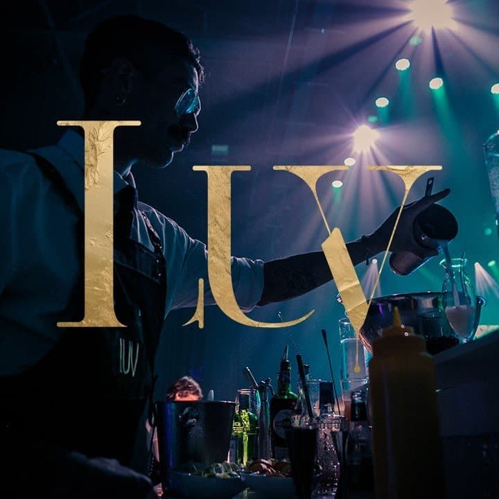 LUV- La Ultima y Nos Vamos portfolio 4