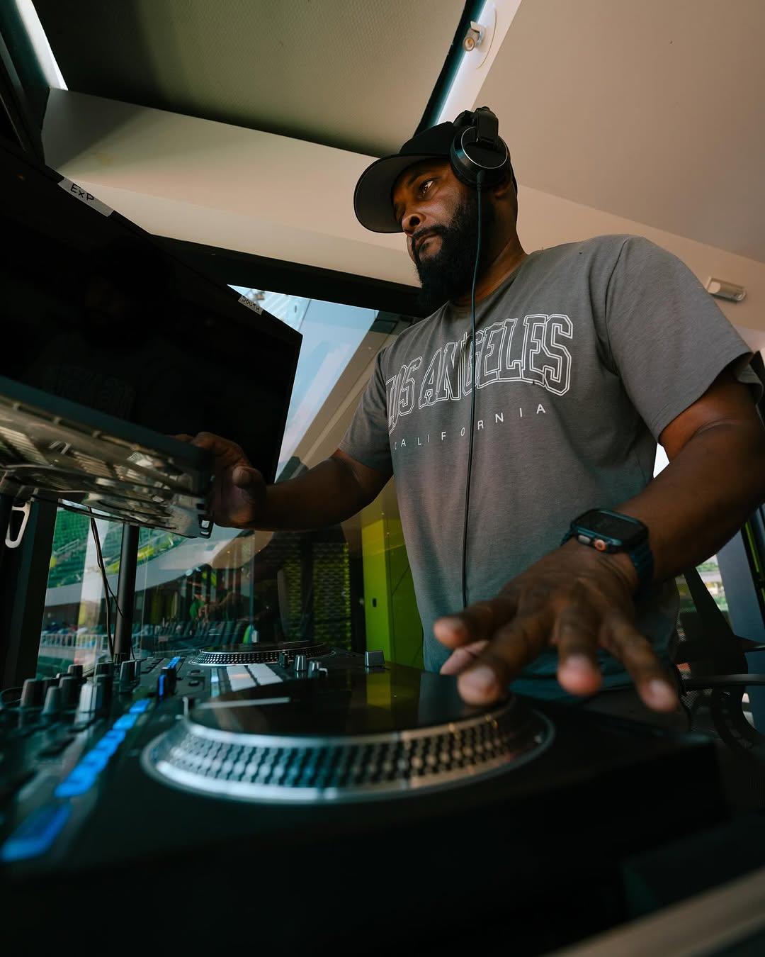DJ Derrick portfolio 2
