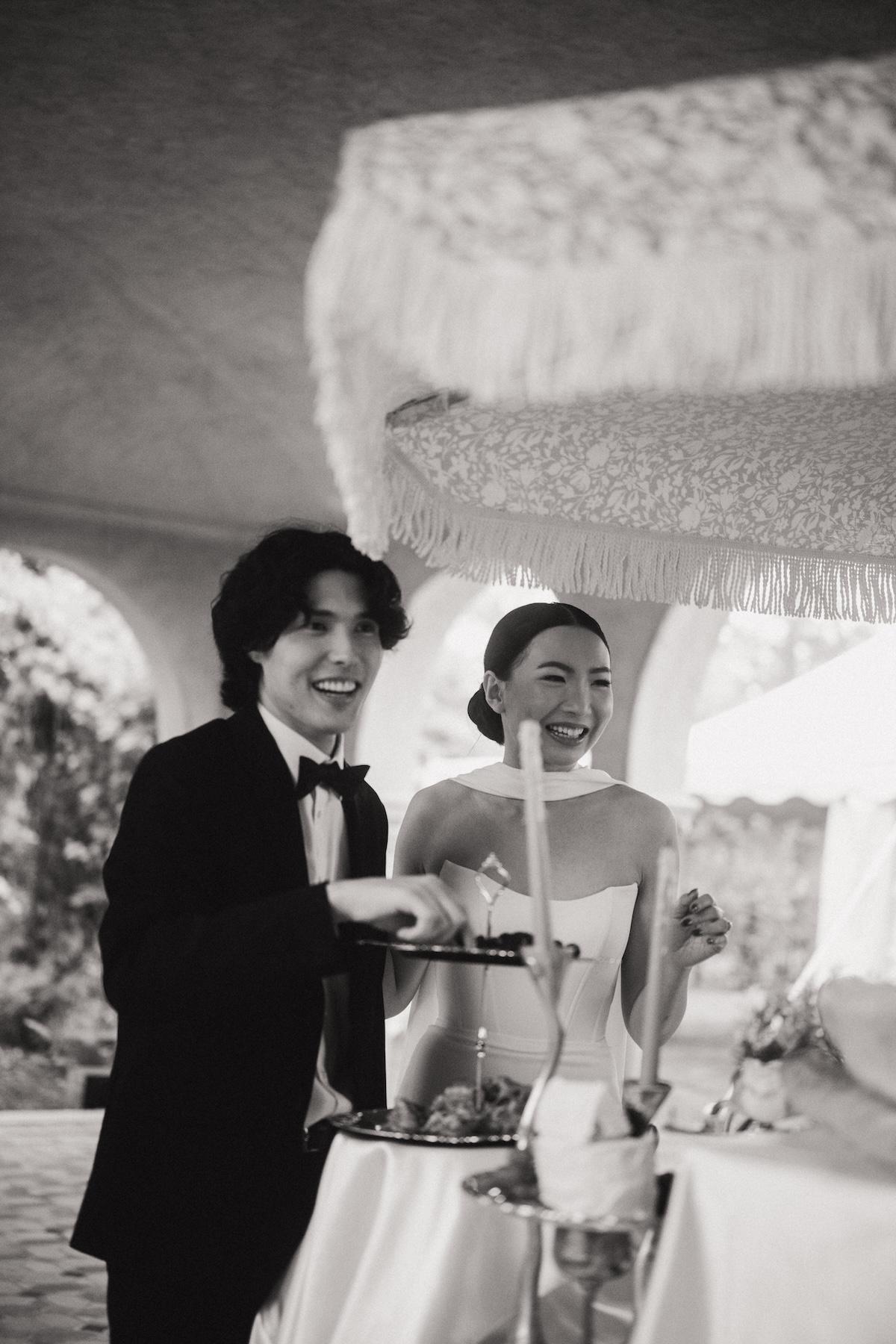 A Romantic Spring Wedding at the Caramoor Estate 24