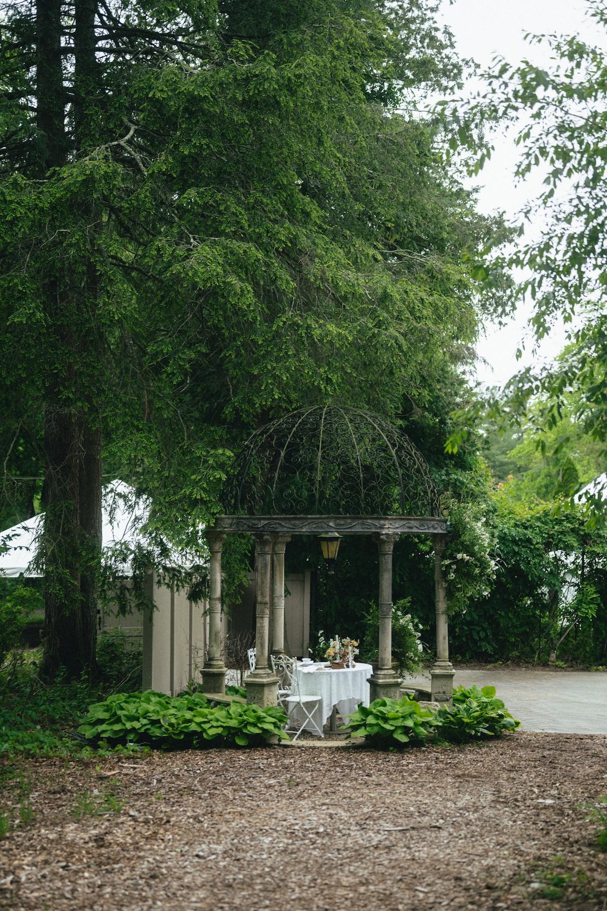 A Romantic Spring Wedding at the Caramoor Estate 49