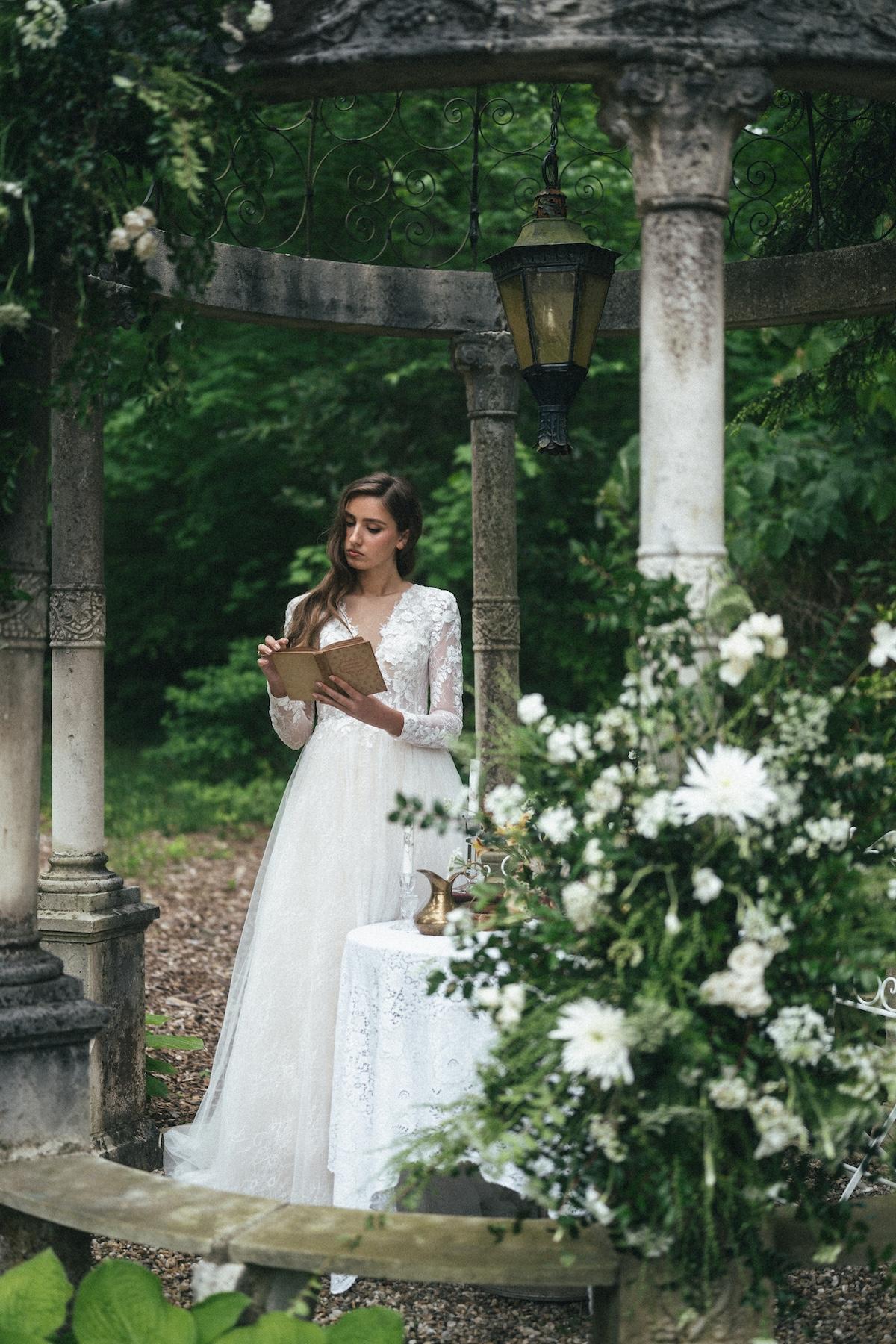 A Romantic Spring Wedding at the Caramoor Estate 51