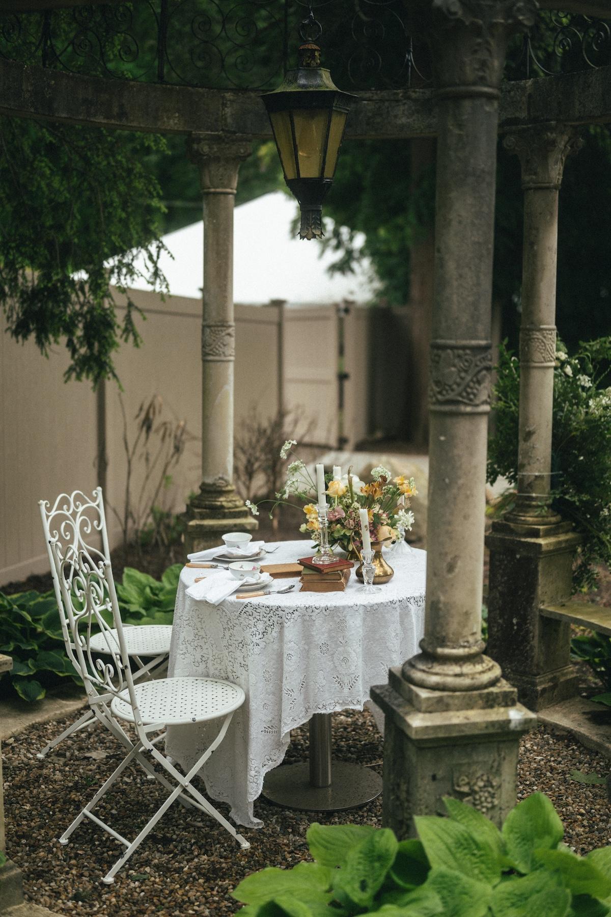 A Romantic Spring Wedding at the Caramoor Estate 42