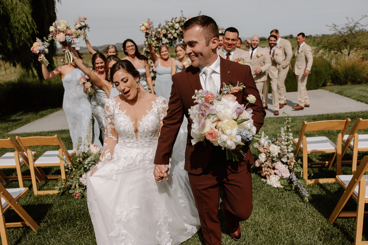 An Elegant Spring Affair in the Vineyards at Harrow Cellars