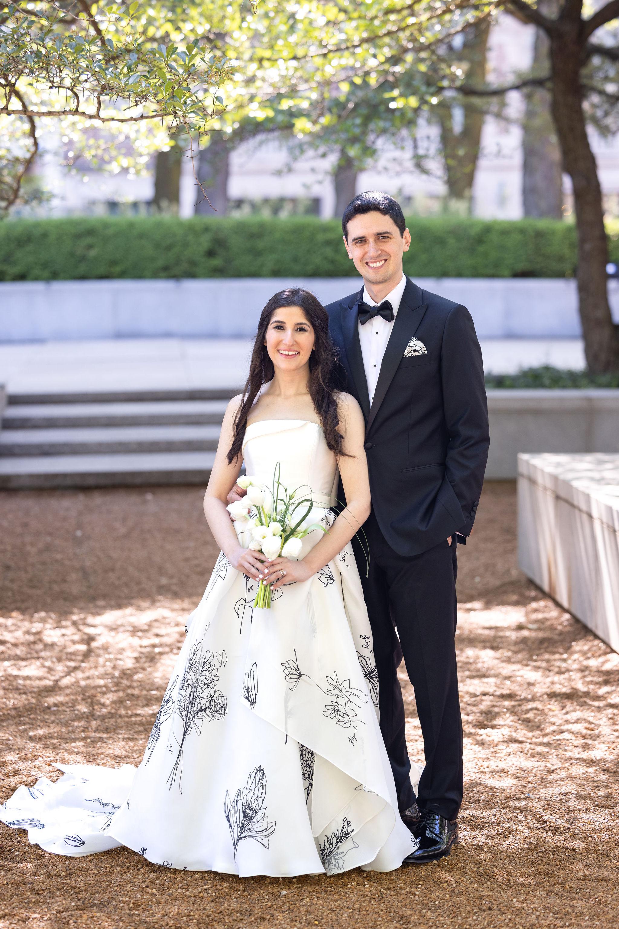 A Non-Traditional Summer Wedding at The Art Institute of Chicago 47