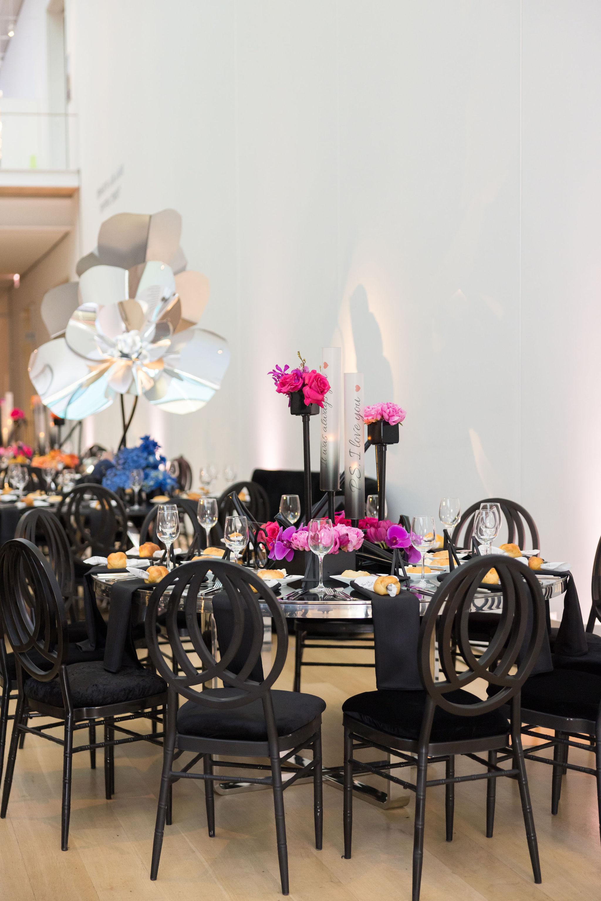 A Non-Traditional Summer Wedding at The Art Institute of Chicago 27