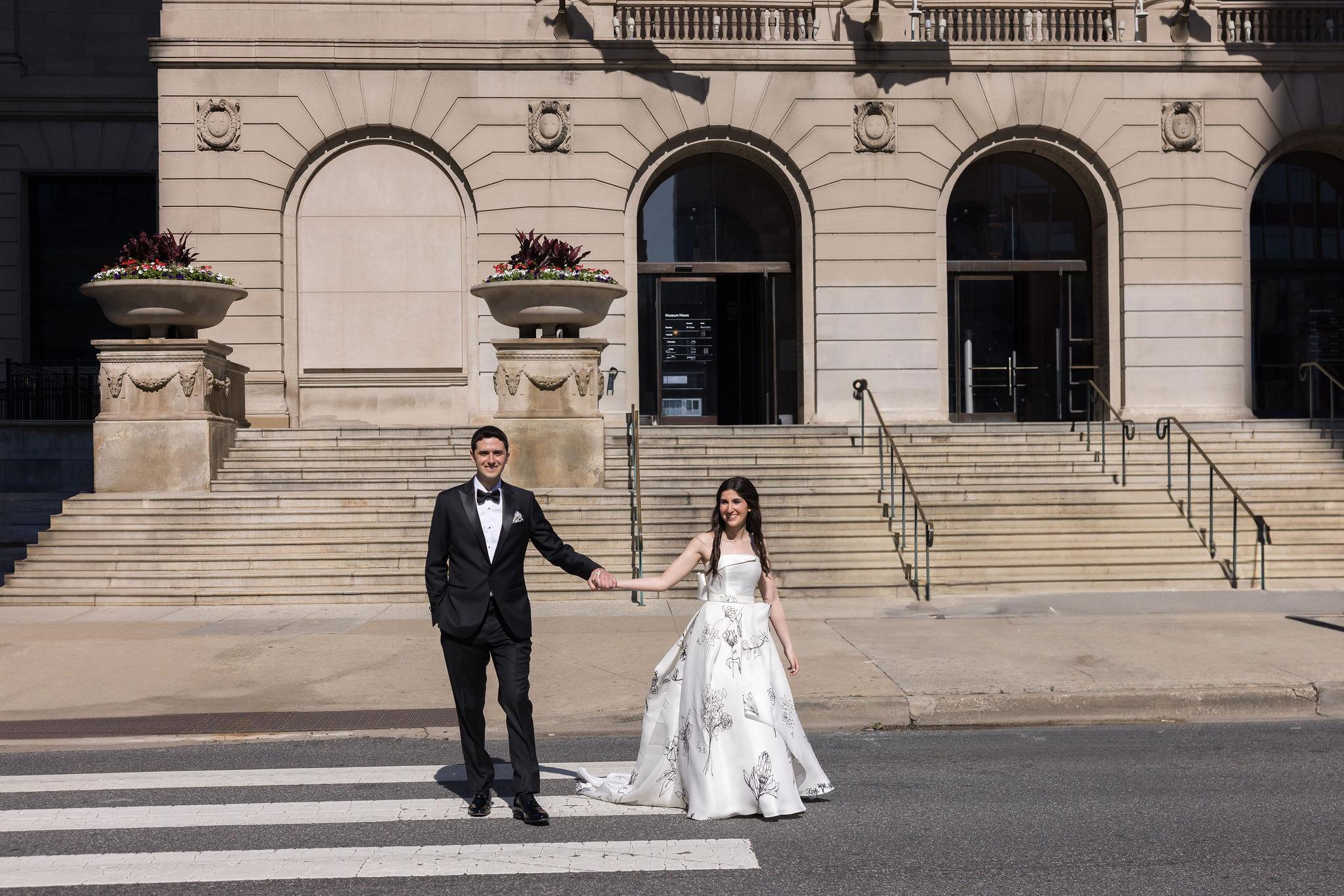 A Non-Traditional Summer Wedding at The Art Institute of Chicago 5