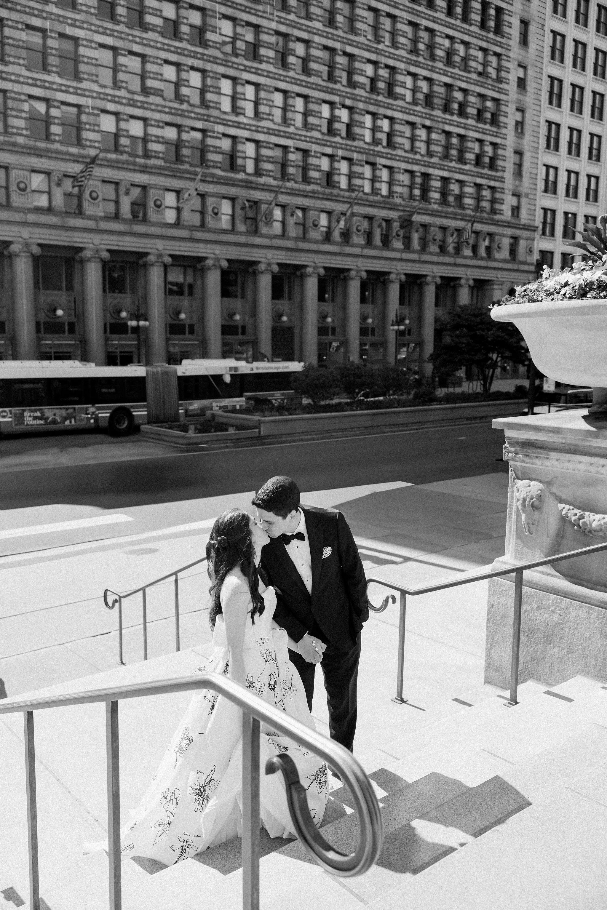A Non-Traditional Summer Wedding at The Art Institute of Chicago 70