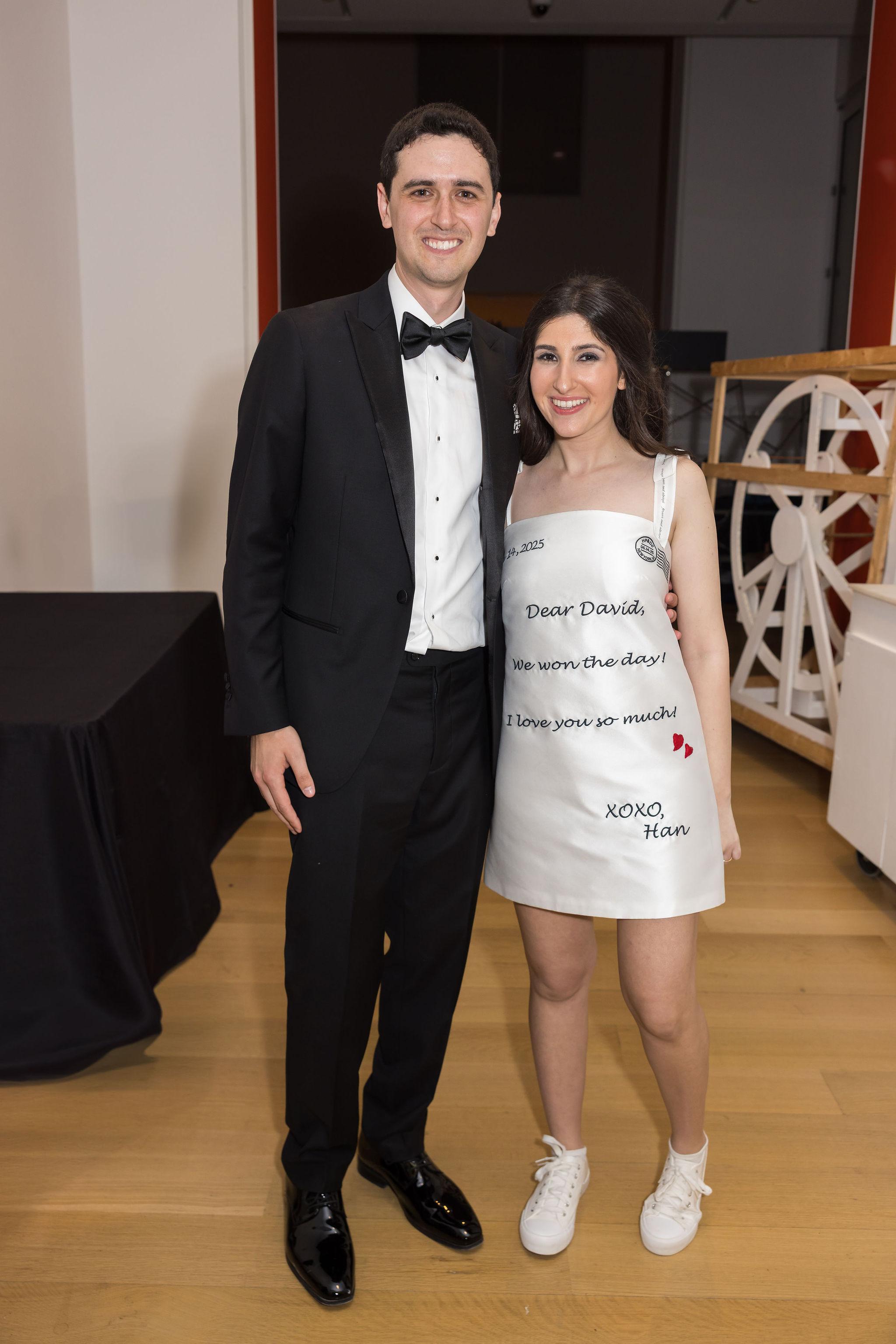 A Non-Traditional Summer Wedding at The Art Institute of Chicago 19