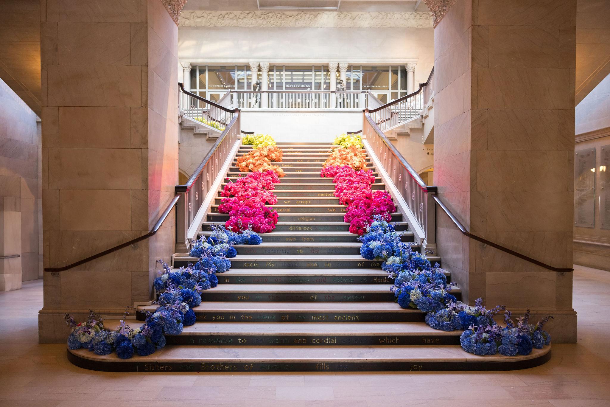 A Non-Traditional Summer Wedding at The Art Institute of Chicago 9