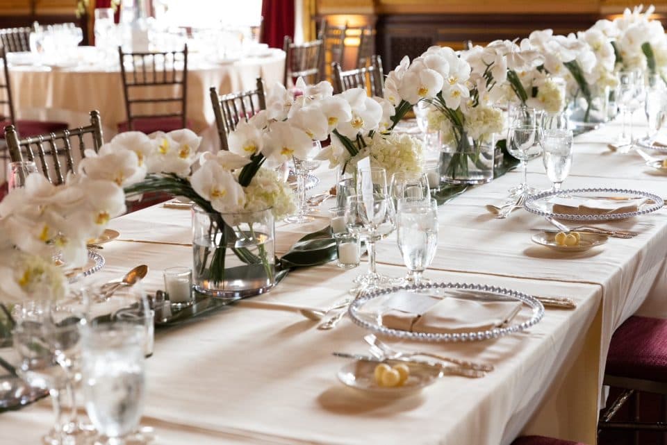Ariston Flowers & Boutique