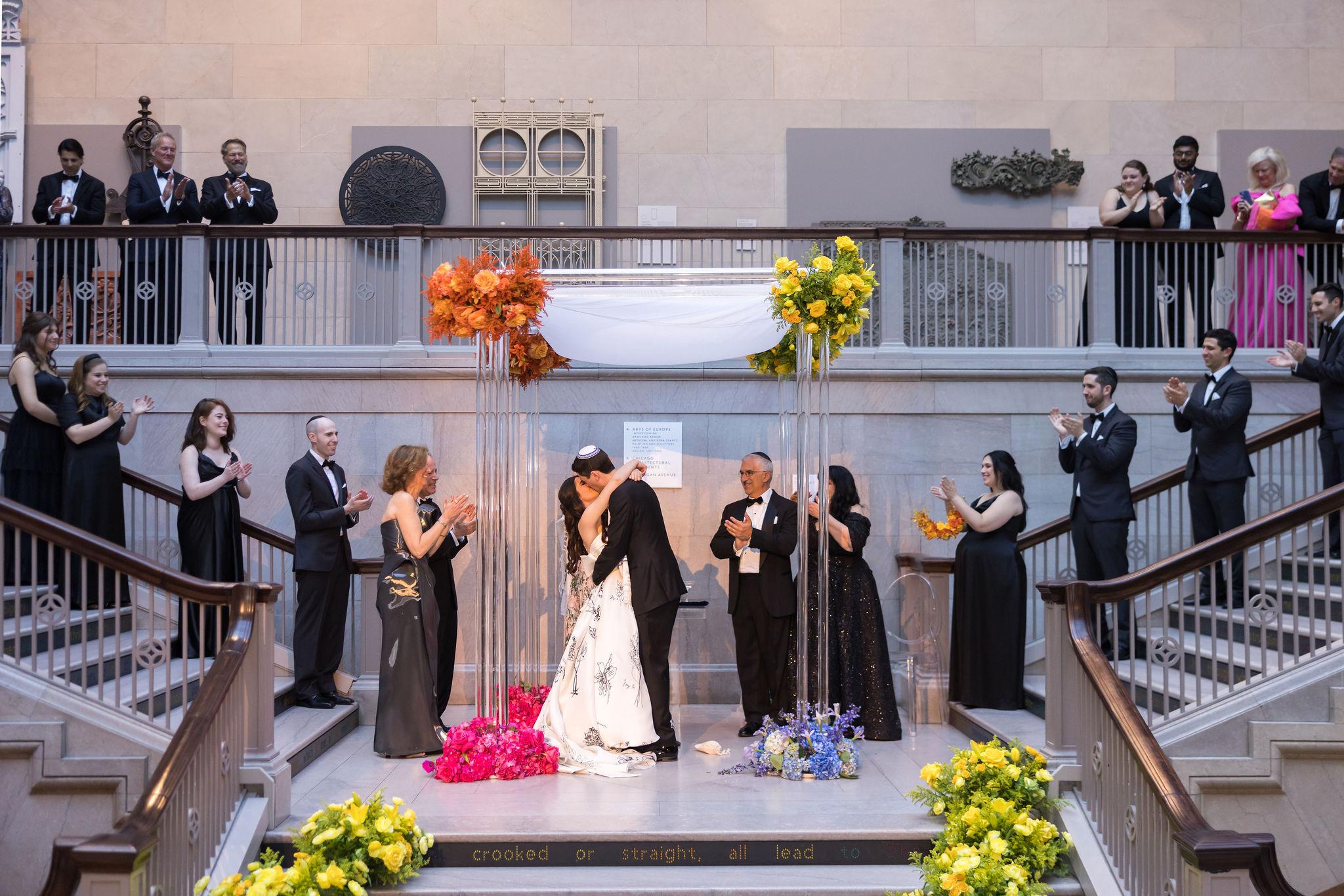 A Non-Traditional Summer Wedding at The Art Institute of Chicago 18