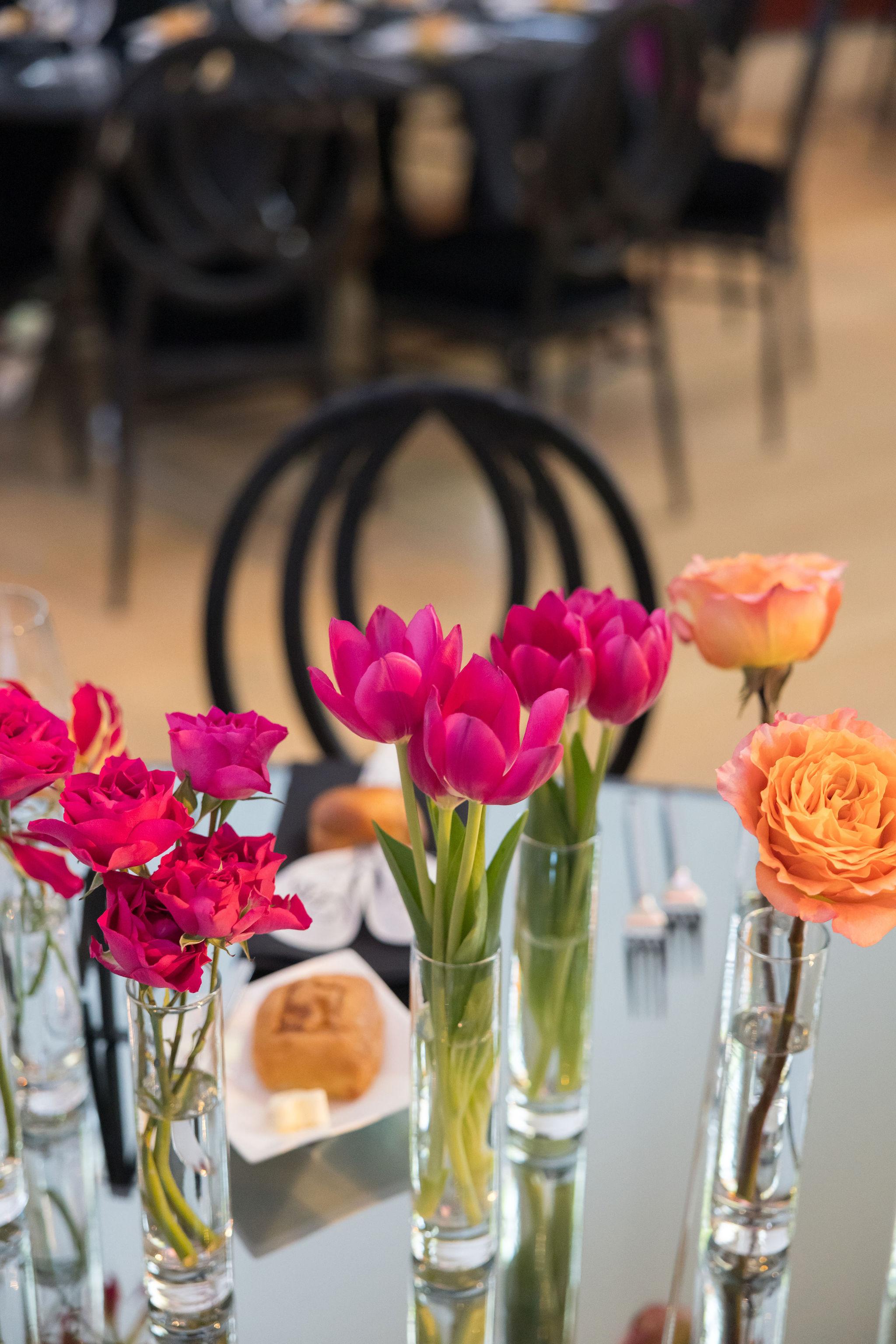 A Non-Traditional Summer Wedding at The Art Institute of Chicago 45