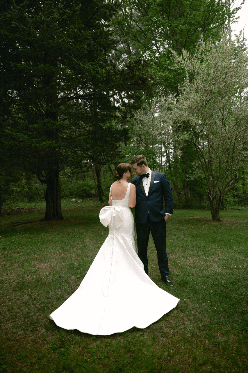 An Affair of Whimsical Elegance at The Lakehouse