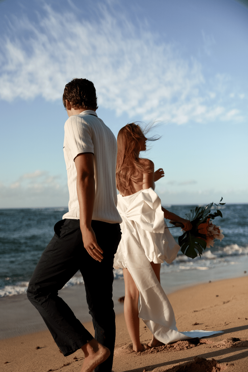 An Intimate Oahu Sunrise Elopement photo 2