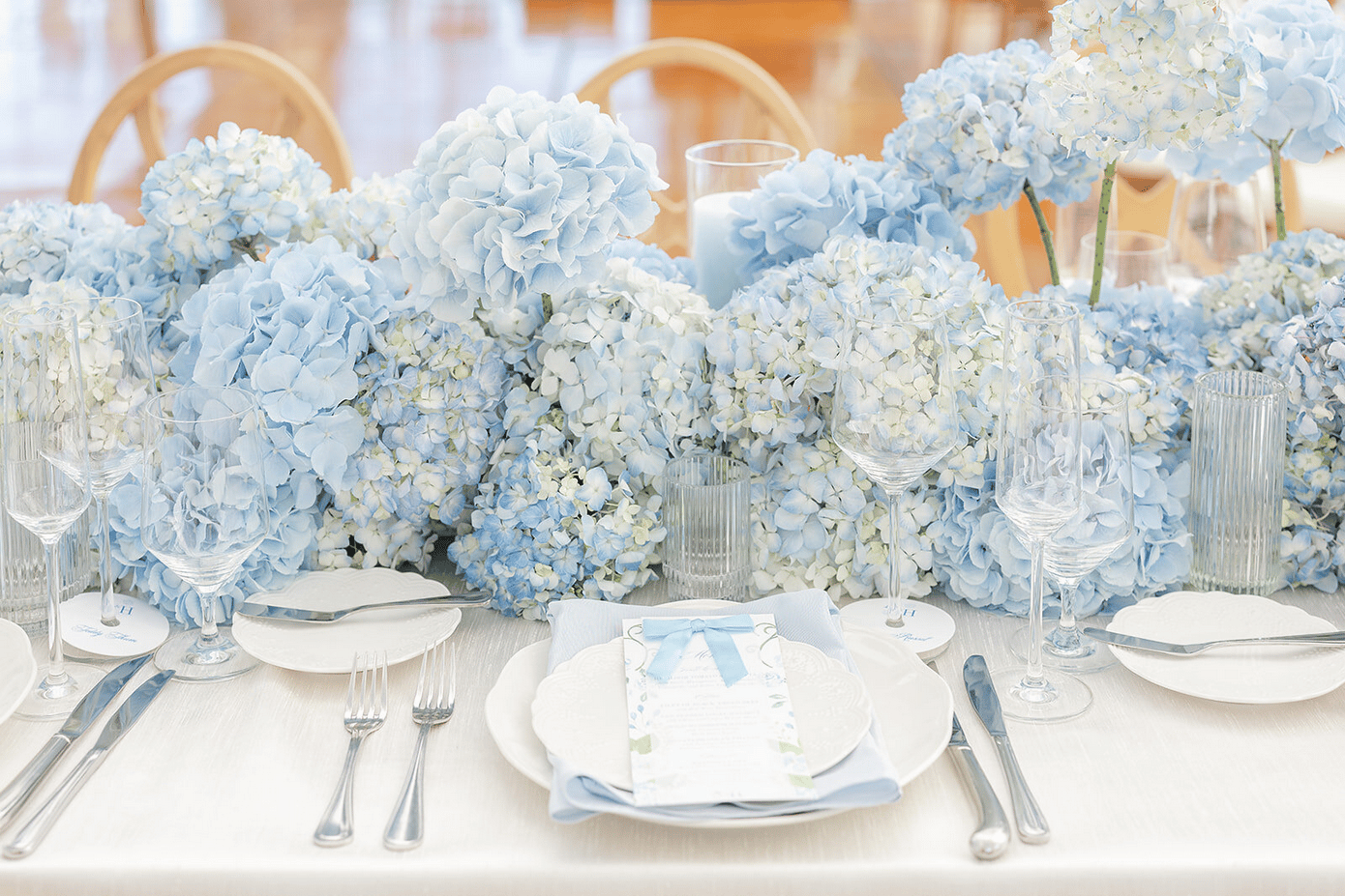 Effortless Elegance in a Modern Coastal Setting 52