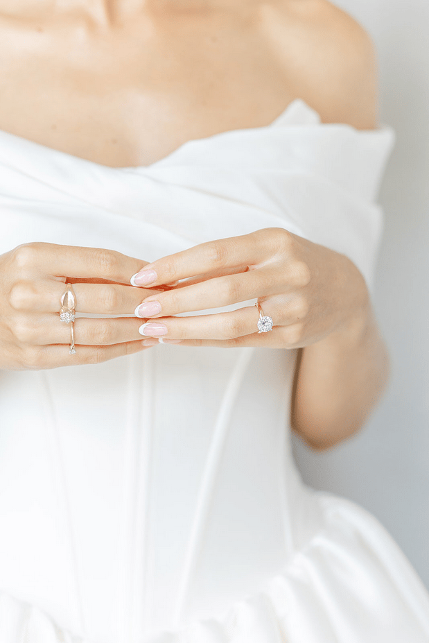 Effortless Elegance in a Modern Coastal Setting 8