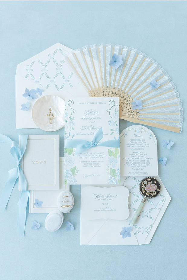 Effortless Elegance in a Modern Coastal Setting 39