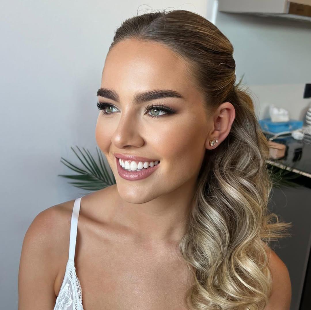 Makeup Santorini Renia