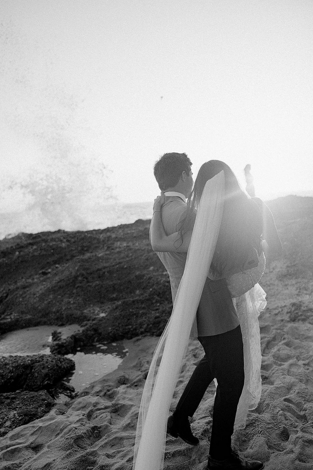 A Bold and Effortless Affair by the Pacific Sea 2