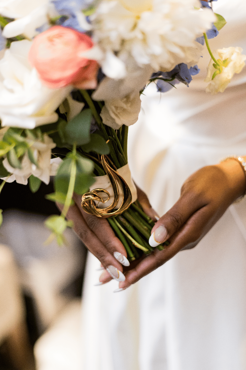 A Graceful and Effortlessly Elegant Riverview Wedding