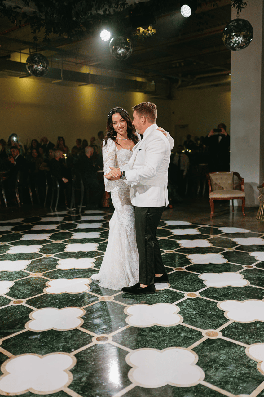 Carolina Herran & Brian Greb's wedding-image-5