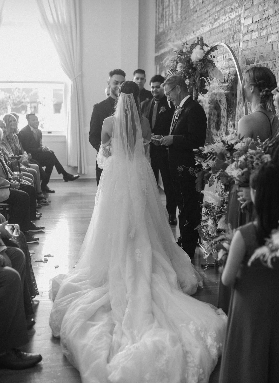 The Veil Wedding Loft portfolio 5