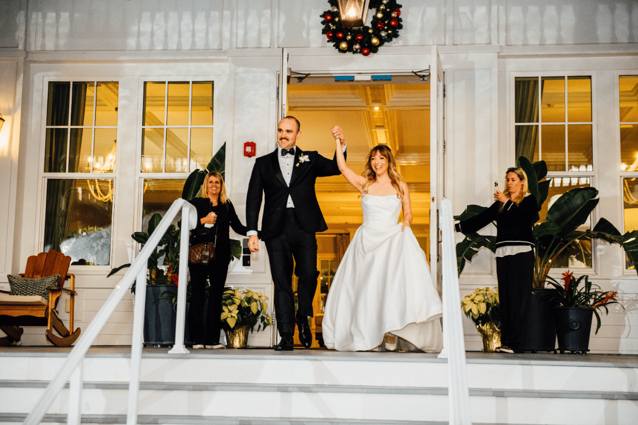 A Whimsical Romance Unfolds at the Belleview Inn photo 3
