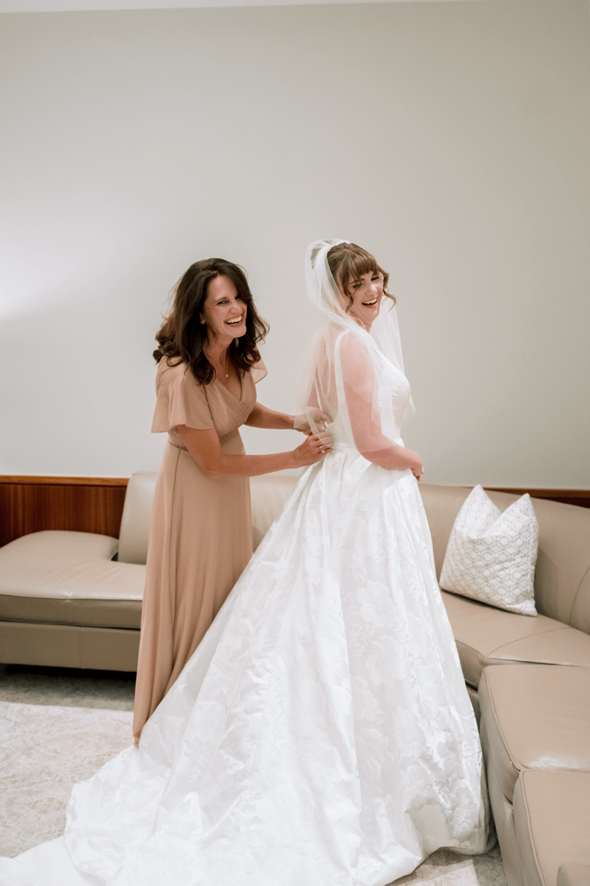 Mon Amie Bridal Salon