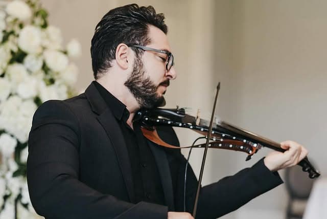 Skin N Strings – Drum and Violin portfolio 1