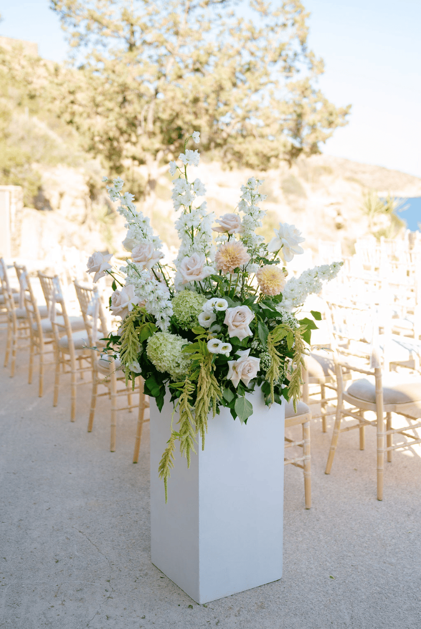 Celebrating Love Amid the Beauty of Lazarou Beach photo 3