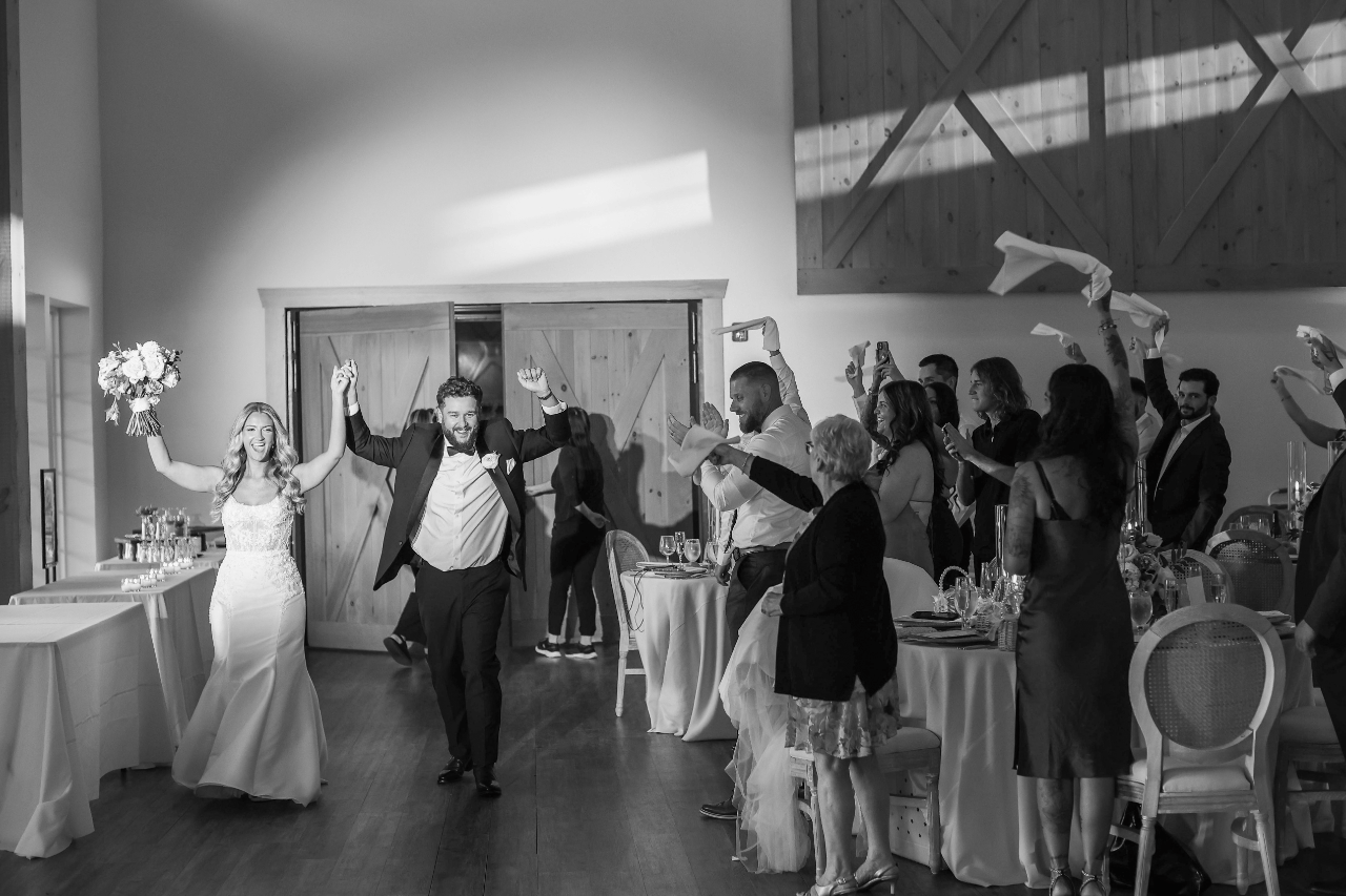 Soft Summer Hues and Rustic Elegance at Rosewood Farms photo 2