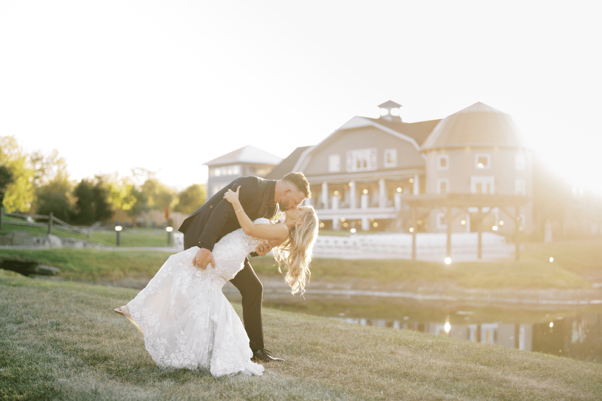 A Romantic Countryside Escape at Bear Brook Valley photo 2