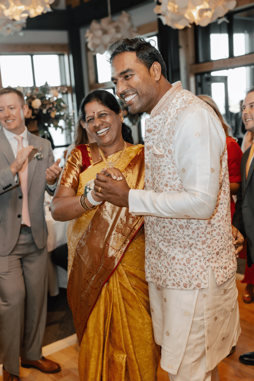 Manyavar & Mohey