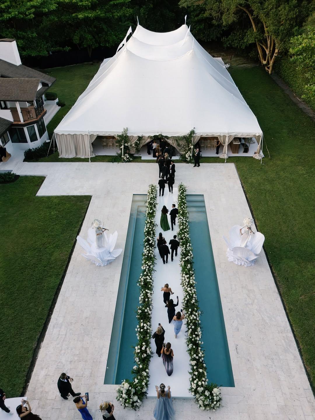 Isabella Codinach & Robby Earick's wedding 15