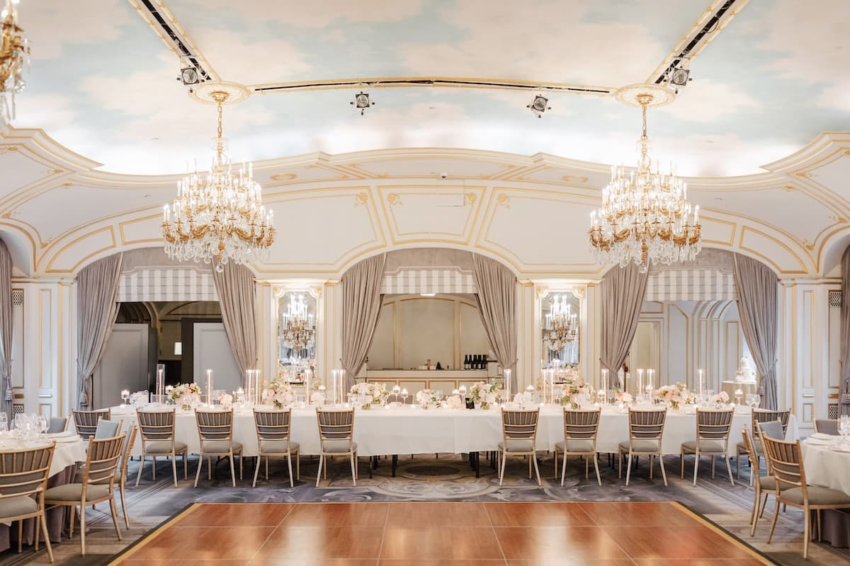 A Classic Spring Wedding at the St. Regis 11