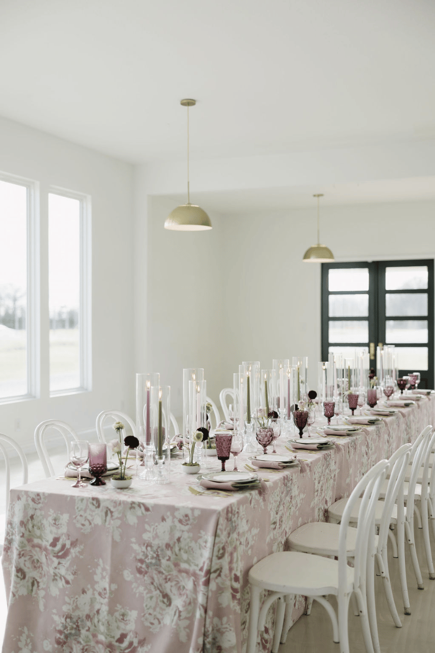 Olive Accents and Airy Romance at The Emerson photo 2