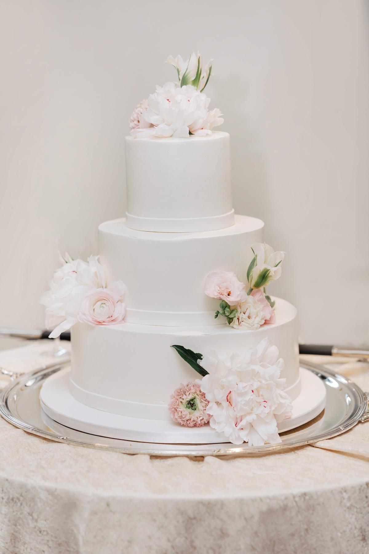 A Classic Spring Wedding at the St. Regis 9