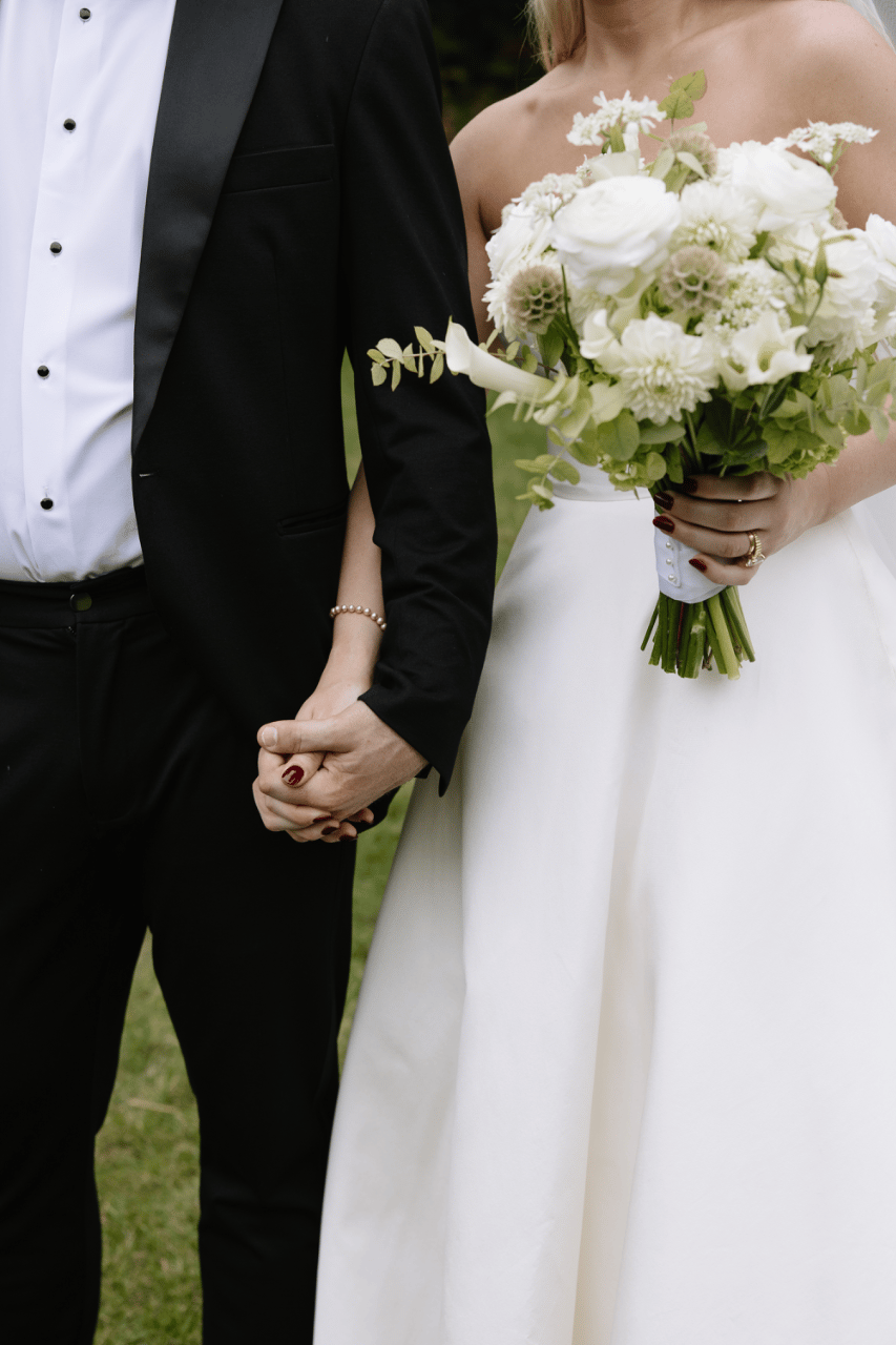 Modern Coastal Romance at Overbrook House photo 3