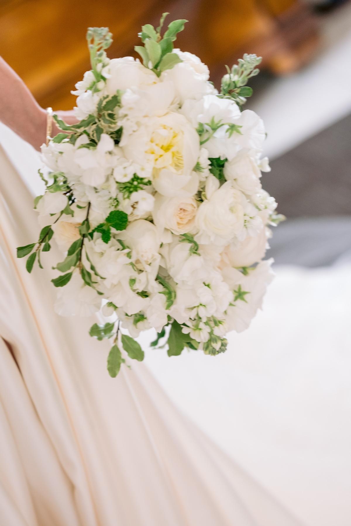 A Romantic Spring Wedding at Latrobe's on Royal 13