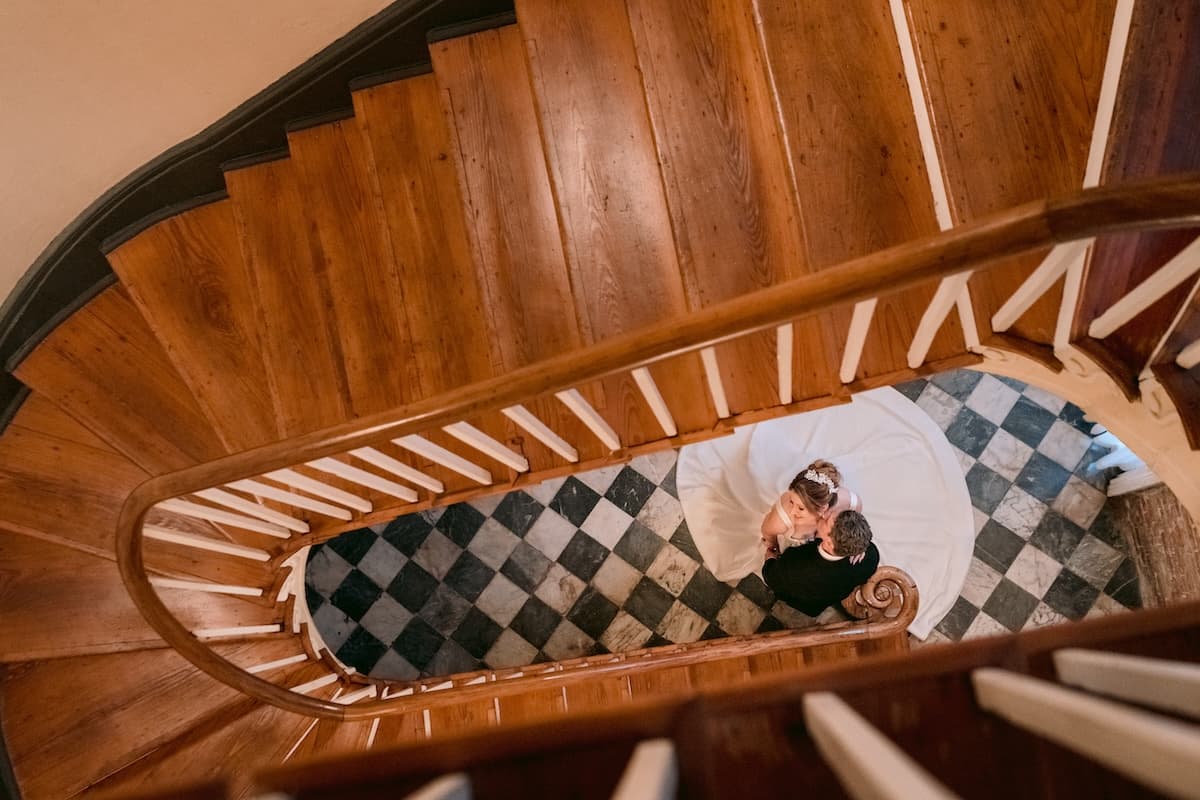 A Romantic Spring Wedding at Latrobe's on Royal 15