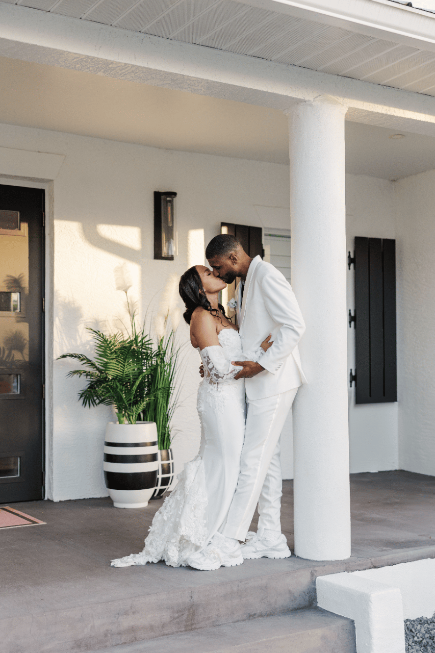 Elevated Autumn Romance at Corkscrew Weddings & Winery photo 2