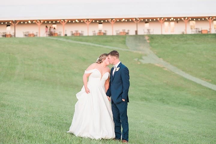 Bluegrass Wedding Barn portfolio 4