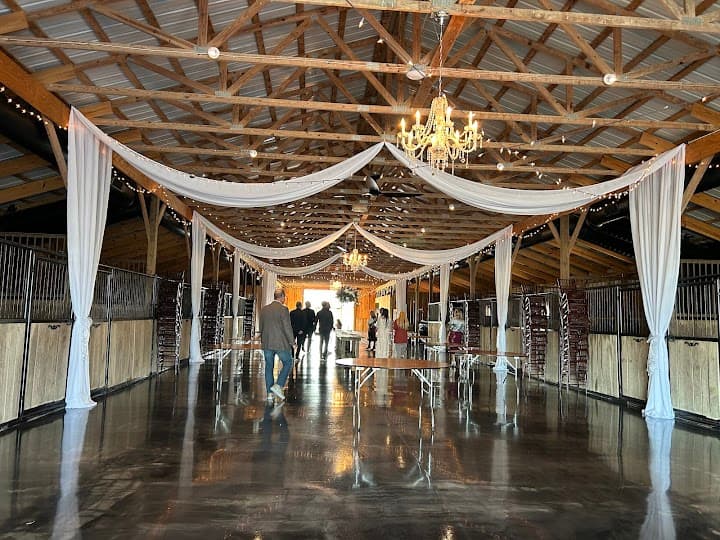 Bluegrass Wedding Barn portfolio 5