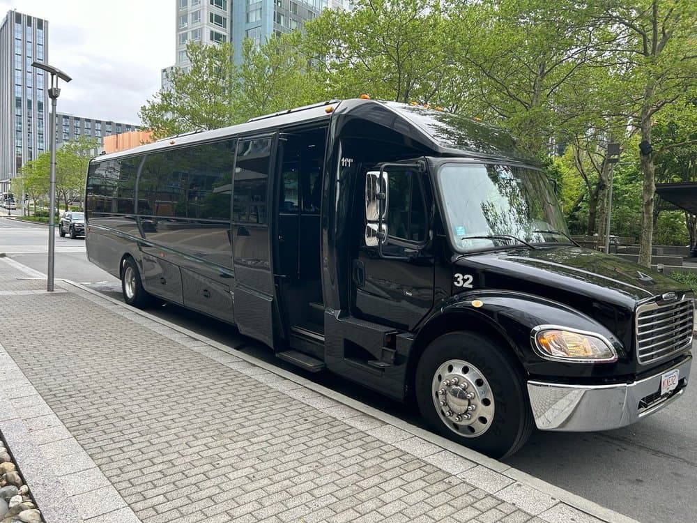 Met Limo of Boston portfolio 3