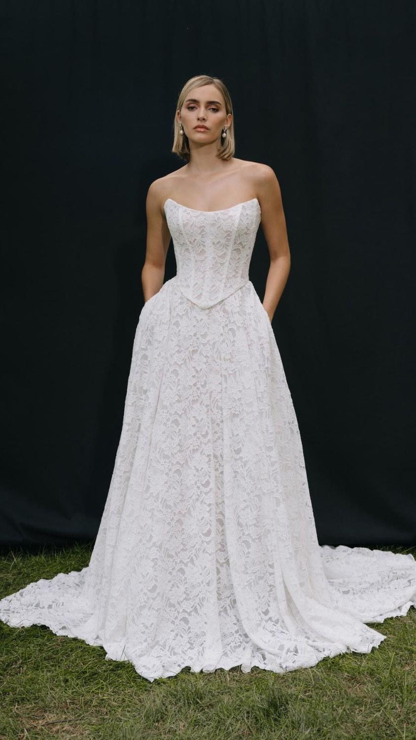 A&BÉ Bridal Shop