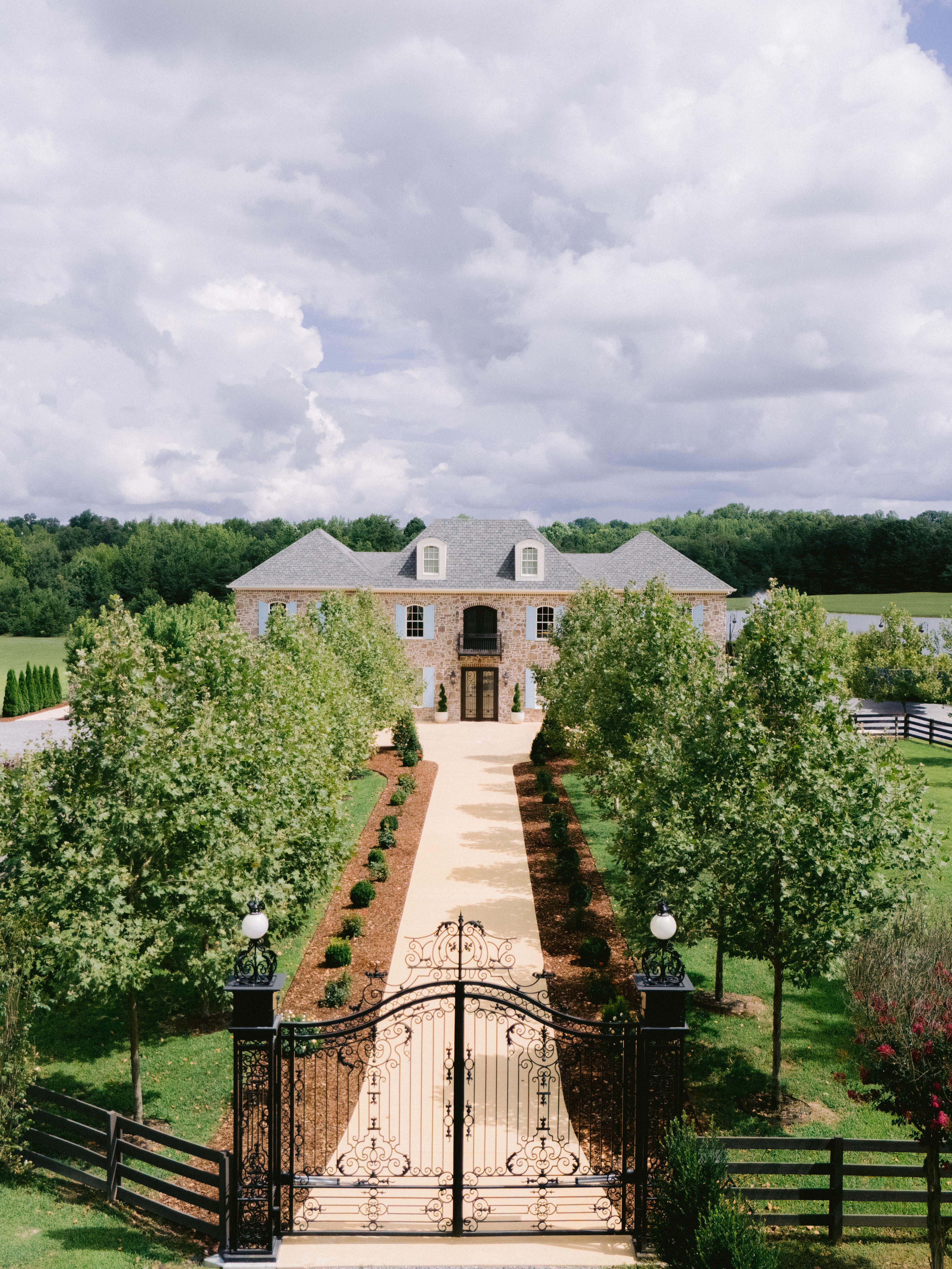 A Day of Classic Charm at Blackberry Ridge Conservatory 49
