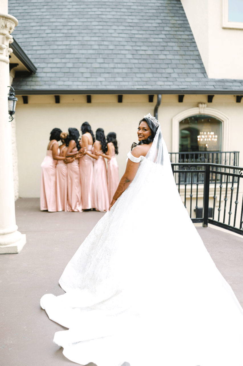 DINA HAWIDI BRIDAL COUTURE