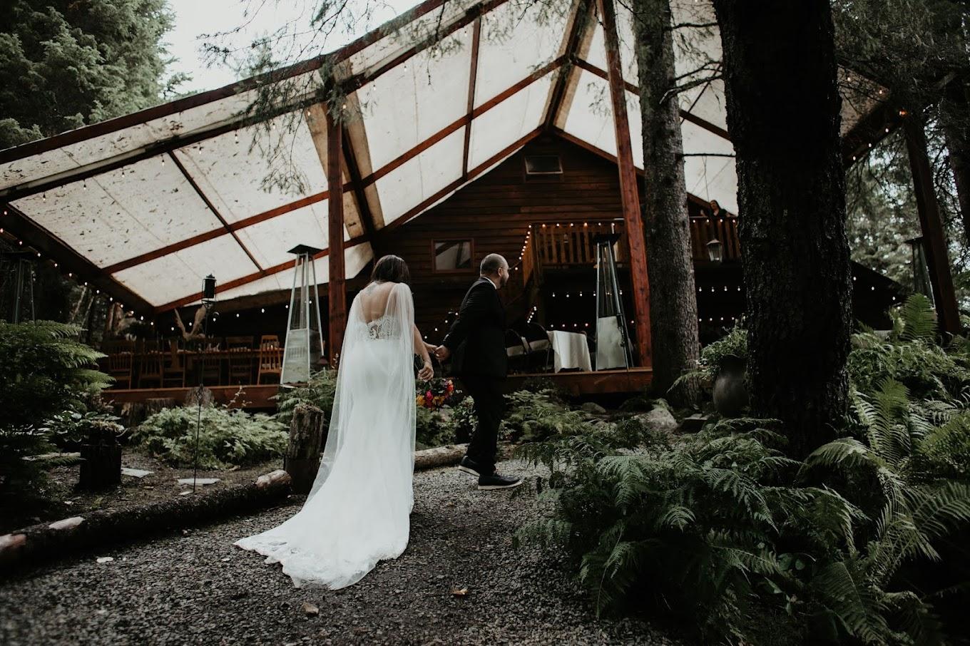 Raven Glacier Lodge
