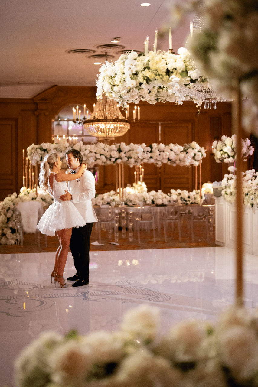 A Luxe Affair Surrounded by Fort Worth Club Splendor