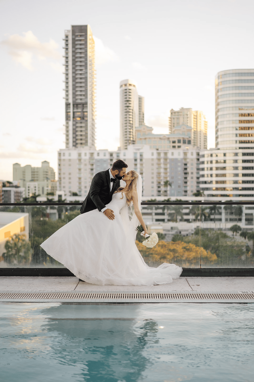 Caroline Williams & Julian Colucci's wedding-image-22